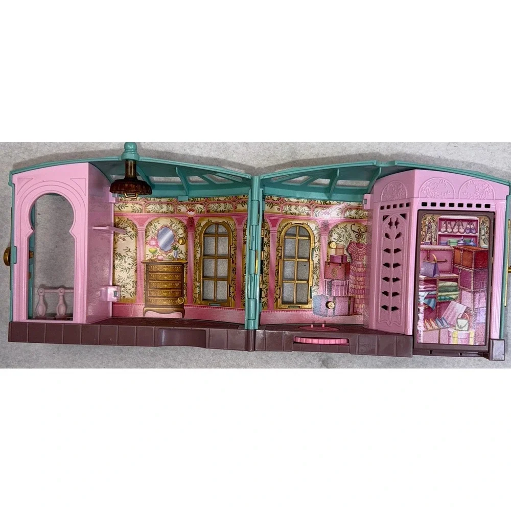 Disney includes playset